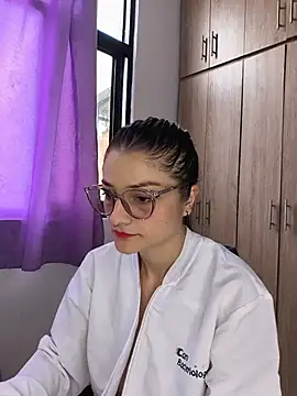 Coralinne   online show from July 4, 3:52 pm