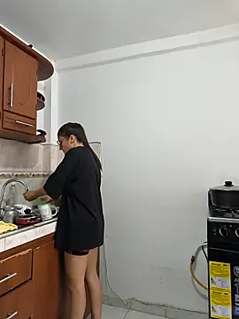 Coralinne   online show from July 14, 4:11 pm