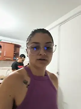 Coralinne   online show from June 7, 1:01 am