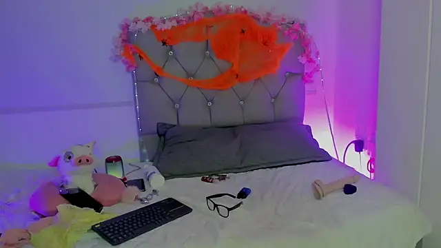 antonieta23 online show from October 19, 8:16 am