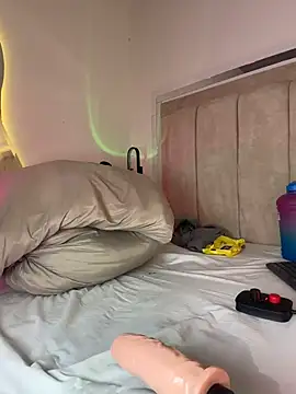 Mia Juicyberry online show from July 2, 1:27 am