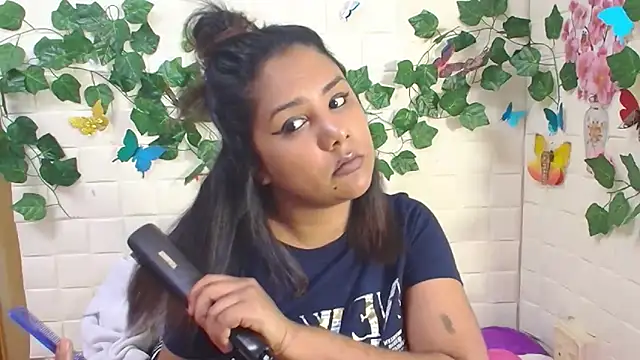 Snapshot of IndiaSexyStripper4u chatting on September 8, 4:50 pm IndiaSexyStripper4u online show from September 8, 4:50 pm
