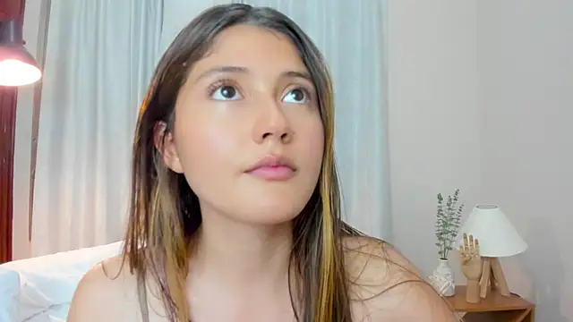 Snapshot of amy_innocent_1 chatting on September 19, 10:20 pm amy innocent 1 online show from September 19, 10:20 pm
