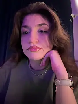 ScarletBloom  online show from December 21, 4:00 pm