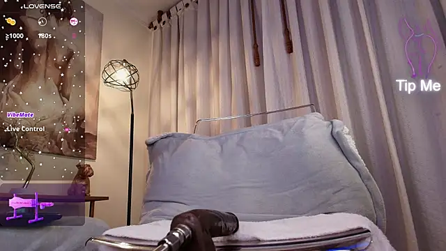 siren indira  online show from July 8, 5:26 pm