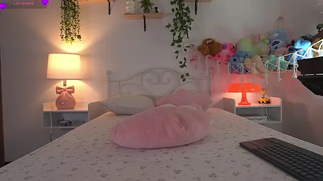 violeth     online show from April 21, 12:56 pm