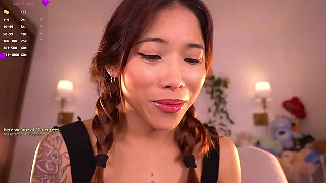 violeth     online show from January 16, 1:40 pm