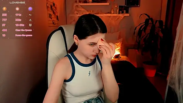 Kimmie shine online show from November 1, 8:51 am