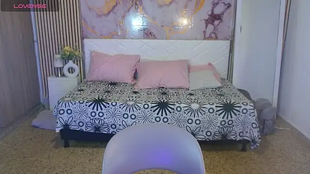 IvyShine7 online show from June 10, 1:49 am