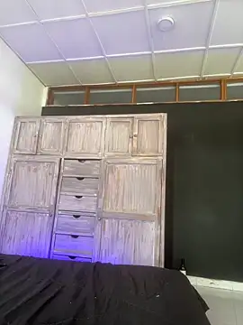 EmilyNoir1 online show from April 18, 7:58 pm