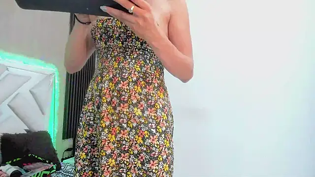 karen matwell online show from December 4, 2:03 am