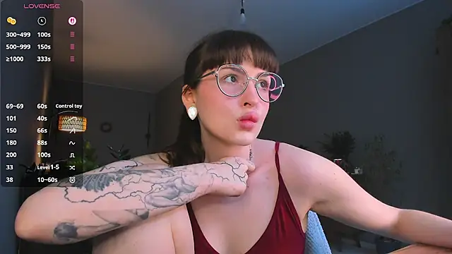 MilkyDana online show from July 28, 7:28 am