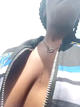 Snapshot of GoldSnowXxX chatting on September 30, 9:37 am GoldSnowXxX online show from September 30, 9:37 am