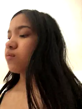 ashleyy20 online show from September 14, 12:41 am