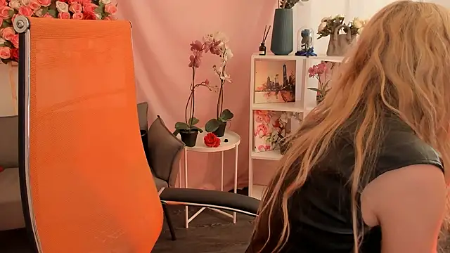 AstraMonroe online show from March 26, 3:30 am