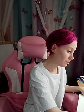 Fuzzy Unicorn online show from September 16, 7:33 pm