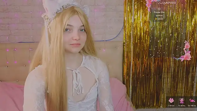 AnimeAlica18 online show from December 3, 2:36 am