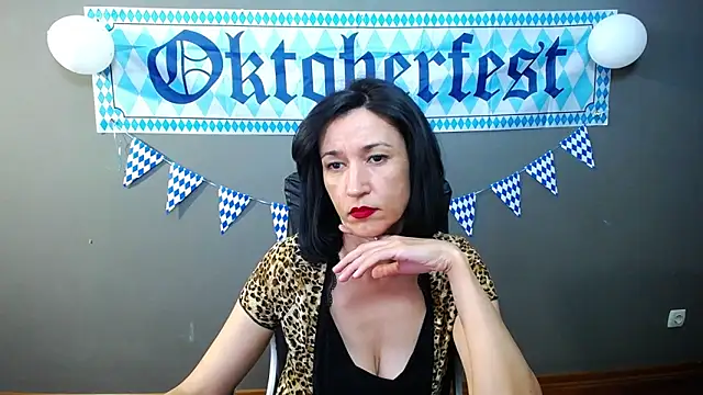 Snapshot of CameronEnns chatting on September 26, 12:25 pm CameronEnns online show from September 26, 12:25 pm