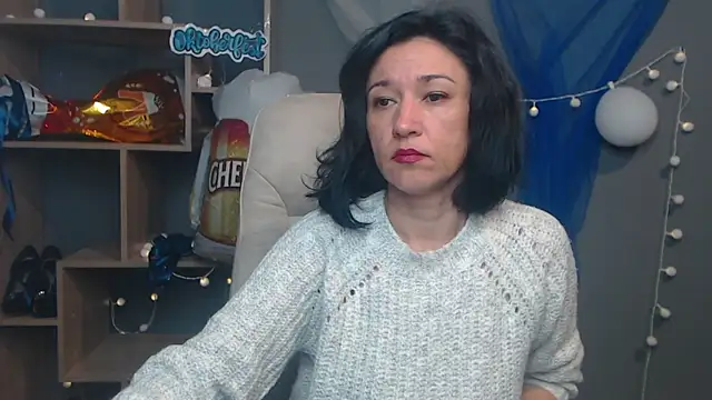 Snapshot of CameronEnns chatting on October 7, 6:18 am CameronEnns online show from October 7, 6:18 am
