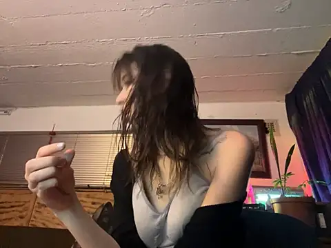 Snapshot of the_holy_t chatting on October 18, 5:15 pm the holy t online show from October 18, 5:15 pm