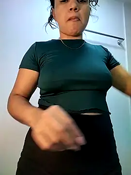 Eimy-04 online show from November 13, 10:20 pm