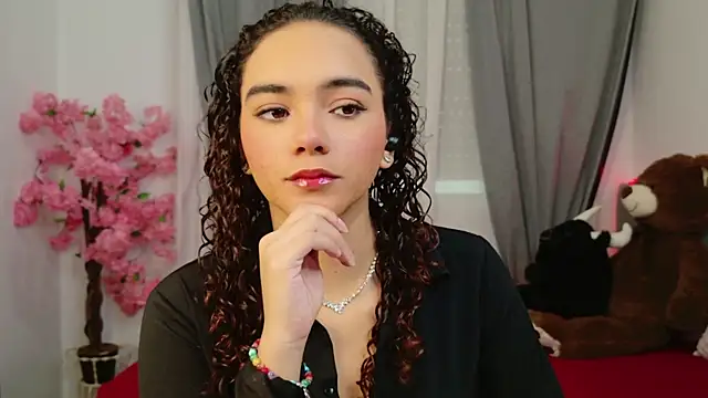 Taylor Tina online show from October 8, 3:27 pm