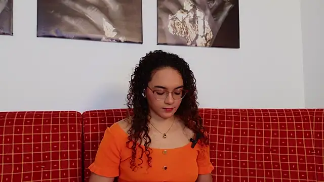 Taylor Tina online show from February 15, 8:19 pm