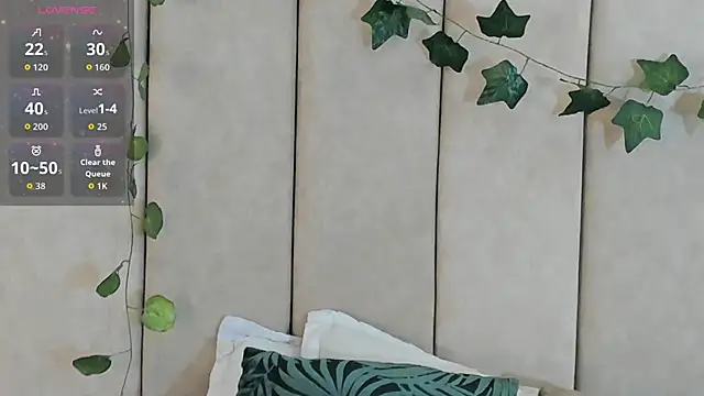 Snapshot of _Zahiira_ chatting on October 9, 12:31 pm Zahiira online show from October 9, 12:31 pm