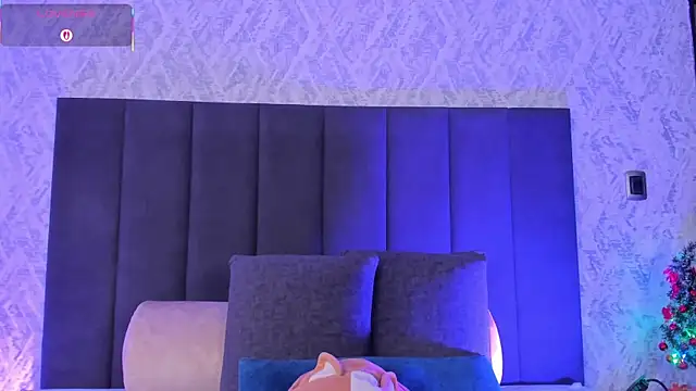 dana hazze online show from November 24, 7:27 pm