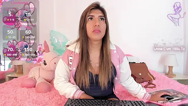 Snapshot of Ariana-Fernandez chatting on September 25, 12:37 pm Ariana-Fernandez online show from September 25, 12:37 pm