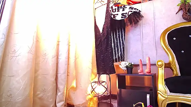 brendaliive online show from October 31, 8:35 pm