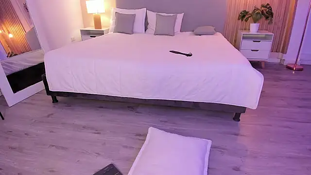 AuroraEvanss online show from November 29, 9:19 pm