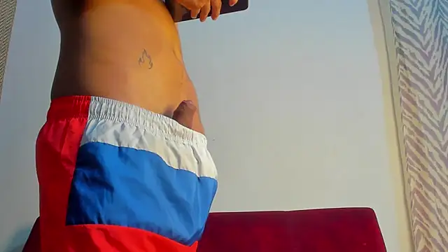 willy sexxx18 online show from March 4, 8:15 pm