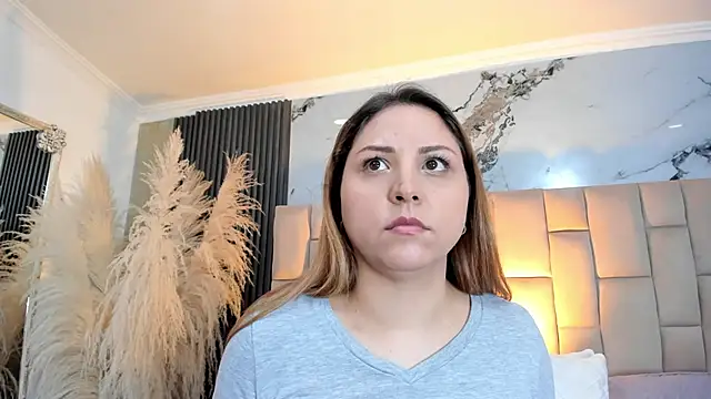 cloesummerr  online show from April 20, 2:09 pm