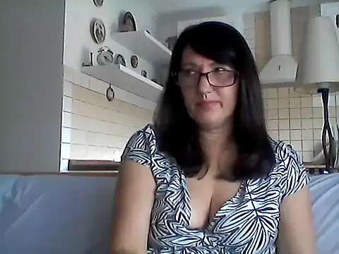 Elena48324 online show from July 12, 7:20 am
