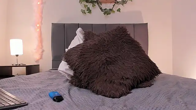 Snapshot of Ambar_gh1 chatting on September 19, 8:30 pm Ambar gh1 online show from September 19, 8:30 pm