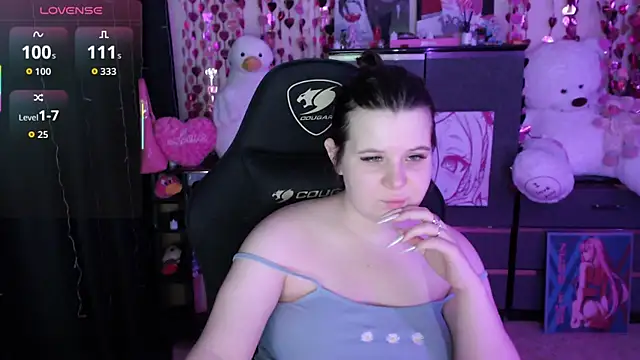 AmyVibess online show from February 8, 8:12 pm