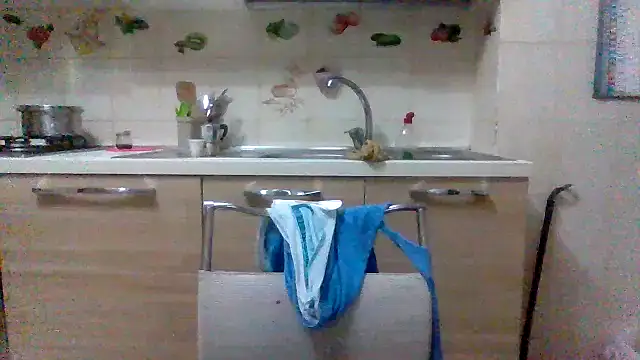 Snapshot of Kelly80 chatting on September 10, 4:12 am Kelly80 online show from September 10, 4:12 am