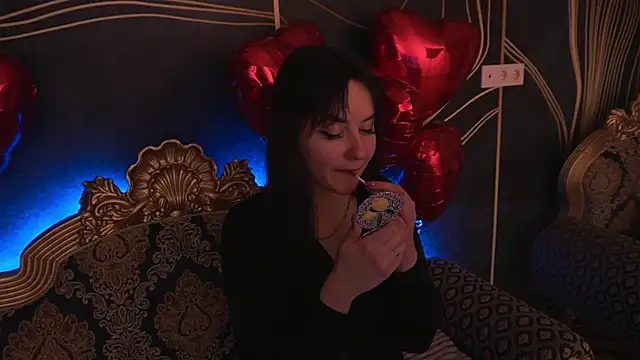 BerryDiva online show from February 11, 8:54 pm