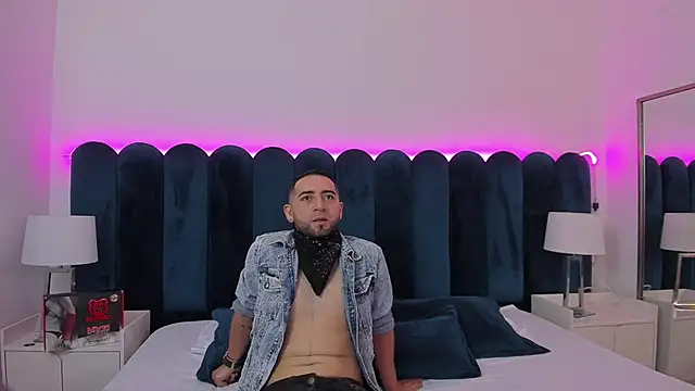 Lushian  online show from September 8, 2:27 pm