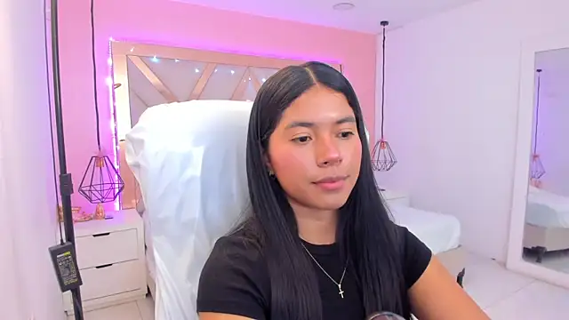 samantaa shy online show from February 9, 3:42 am