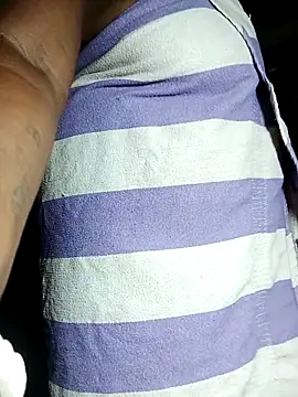 Nude-Priya2 online show from April 21, 10:00 am