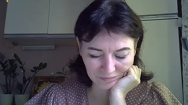 Snapshot of Krystal_82 chatting on September 22, 8:13 am Krystal 82 online show from September 22, 8:13 am