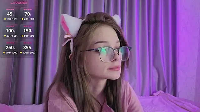 Snapshot of vialeta_baby chatting on October 19, 10:45 pm vialeta baby online show from October 19, 10:45 pm