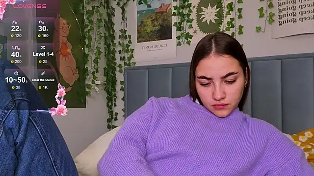 Ashley Pierce online show from December 5, 4:34 am