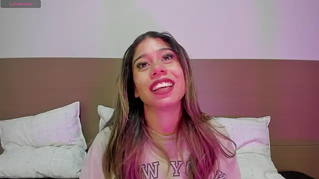 Rachell criss online show from April 11, 6:30 am