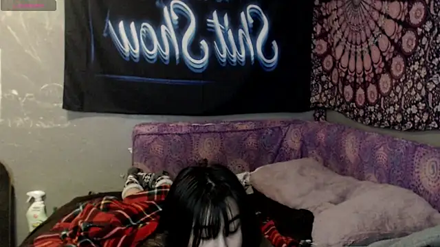 Snapshot of London_Ray chatting on September 12, 9:51 am London Ray online show from September 12, 9:51 am