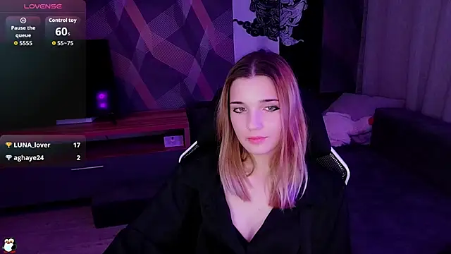 Sandy Belle online show from October 2, 8:47 pm