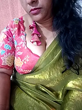Snapshot of Swetyhoney chatting on October 9, 5:06 pm Swetyhoney online show from October 9, 5:06 pm