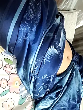 Snapshot of Swetyhoney chatting on September 10, 5:57 pm Swetyhoney online show from September 10, 5:57 pm